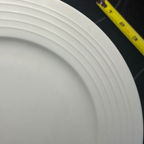 (4) Mikasa Swirl White Bone Fine China 9" Salad Plate Snack Appetizer Luncheon - Picture 3 of 4